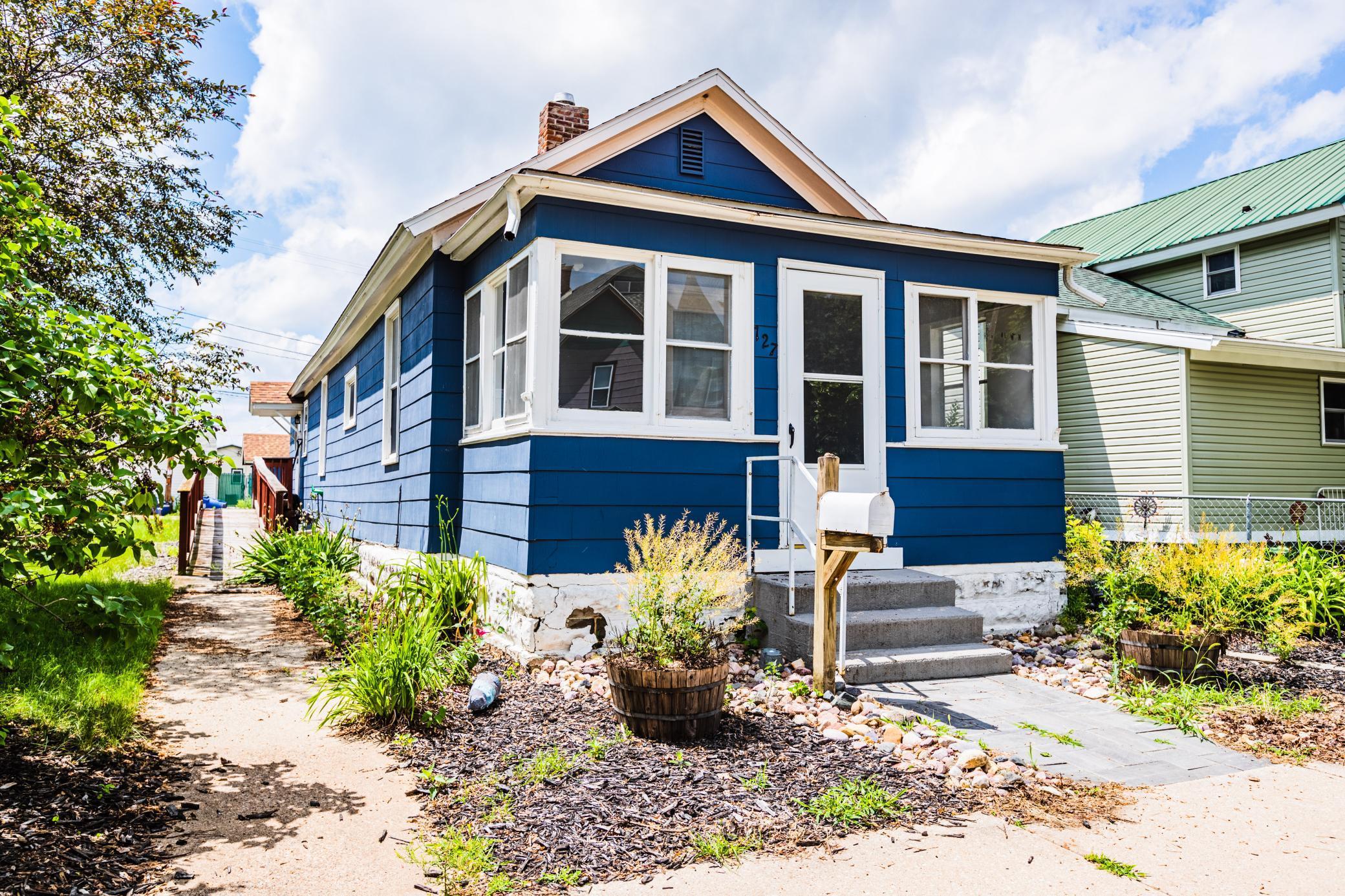 727 Caledonia Street, La Crosse, WI Castle Realty